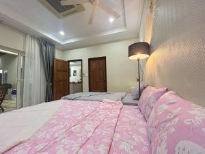 MJ42 Holliday in Majestic Residence poolvillas Pattaya
