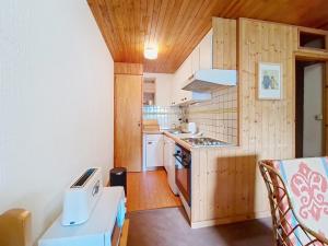 Rhododendrons RD507 CENTER & VIEW 6 pers