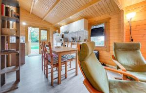 2 Bedroom Awesome Home In Chenac-Saint-Seurin-D