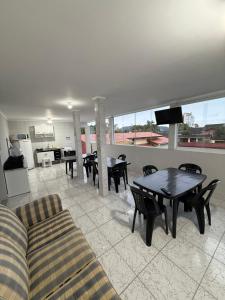 Suite 4 a 3 quadras da praia