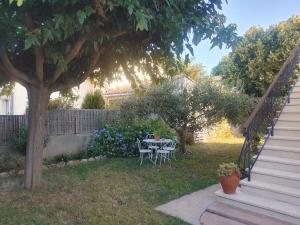 Un Nid en Provence, Jardin, 2P