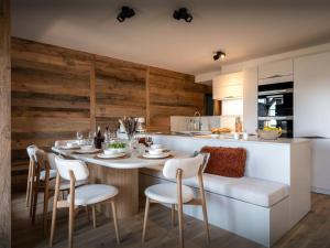 Loft Saeko - OVO Network