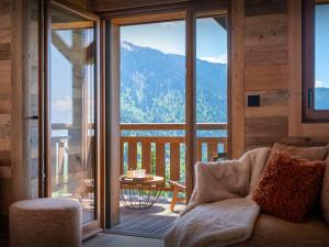 Loft Saeko - OVO Network