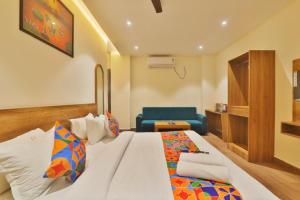 Hotel City Inn 2min Walk To Gorakhnath Temple