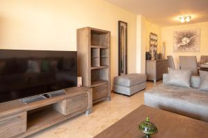Spacious Penthouse Guadalmina, San Pedro