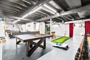 The Waterfront-Game Room!Movie Theatre!Bunk Room!