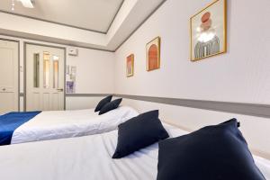 道頓堀 - Dotonbori 20m, USJ 30m, KIX 1hr, 5m to Stn - XS29