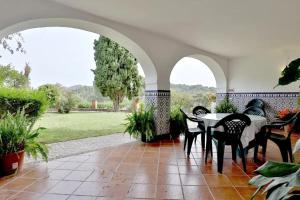 Modern Villa with Private Pool in Córdoba