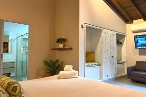 MANSION BR VILLA Piscina, Jacuzzi, 6 min de Provenza