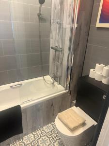 ResiLets - Kingsway Home