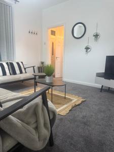 ResiLets - Kingsway Home