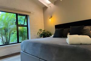 Apto BR Suites 6 min de Provenza, encanto natural