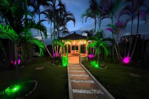 Apt Palos Altos Poblado; caminando de restaurantes