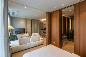 ASTY 242 Serviced Residence