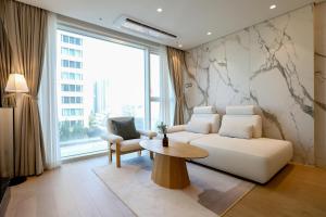 ASTY 242 Serviced Residence