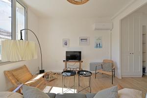 JADE - Clim - Proche Halles - 2 chambres