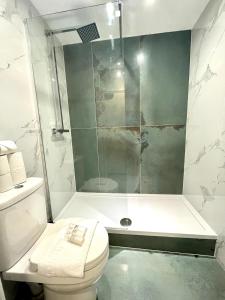 Chic 1-Bed Flat with Terrace in Notting Hill W10