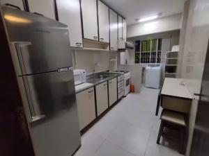 Apto a 140m da Praia no Centro de Balneário Camboriú