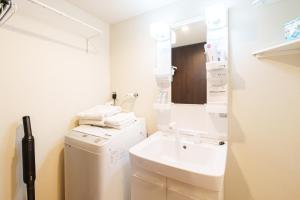 Just a short walk 黒門市場1min 道頓堀 心斎橋 Glico Sign 黒門市場 Guestroom 仁の居