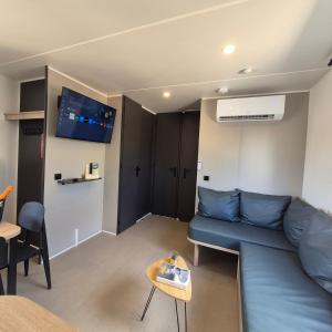 La Dolce Vita Méditerranéenne Mobil Home à 200m de la plage Camping 5 Etoiles Parc Aquatique