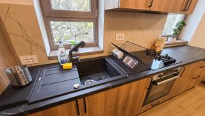 Happy Residence - Modern Apartment with Private Underground Parking