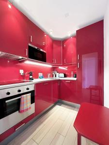 Pied-à-terre in Crans-Montana, pool and view - Swiss Alps