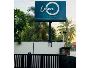 LeisureO Hotel and Spa Negombo