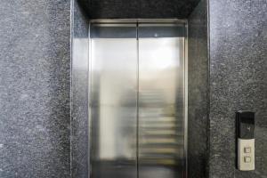 Collection O SSR Royal Suites