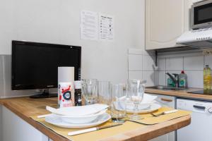 Nordstay - Serene Top Floor Studio with self check-in