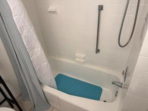 New Condo Room Pool Marina Near Beaches