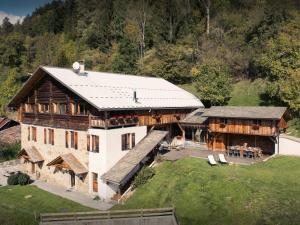 Chalet Ladroit - OVO Network