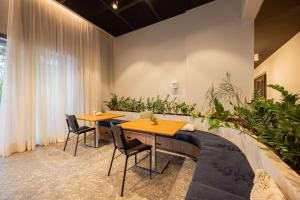 Studio Completo a 500m do Metro Borba Gato AD229