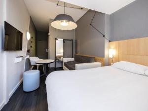 ibis Sisteron