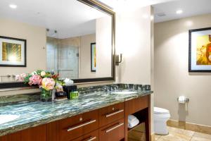 Honua Kai Hokulani 4 Free Rental Cars KBM Resorts Grand Suite 4 Units 10 Bedrooms ML-1109