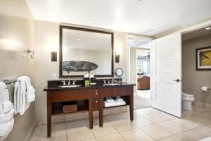 Honua Kai Hokulani 2 Free Rental Cars KBM Resorts Most Stunning Views 2 Units 5 Bedrooms ML-1895