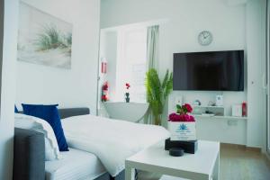 Luxury Jr. 1BR in Mayan Yas Island