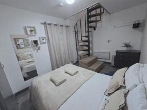 Flat 5 min From Stadium