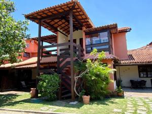 Casa moderna a poucos minutos de Geribá