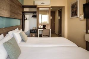 115 The Strand Hotel by NEU Collective