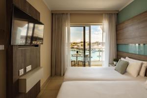 115 The Strand Hotel by NEU Collective