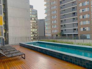 Acomodações modernas em prédio c piscina no coração de SP - YHEs