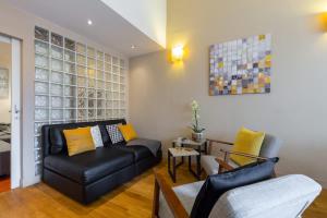 Elegant Riviera Retreat Steps to Beach & Dining