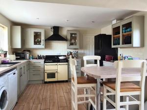 Countryside Retreat 5 Minutes to Glastonbury and 10 Minutes to Wells