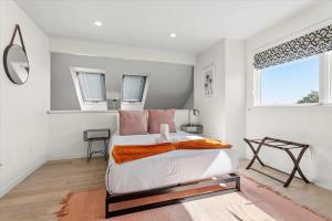 Scenic 5-Acre Retreat with Hot Tub Pool & Game Room