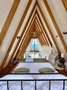 Cabana com piscina e vista de tirar o fôlego!