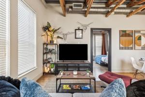 The Zircon 2BD Unique Style in the heart of FortWorth