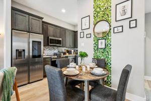 Charming 2BD Townhouse in the Heart of FortWorth