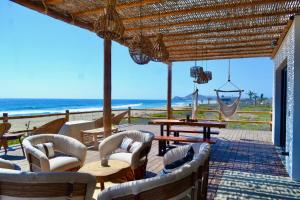 Casa Magica - A Beachfront Oasis