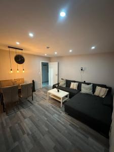 Stylish Home Theater Apartment 3