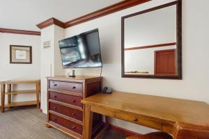 Resort at Squaw Creeks 317 & 319